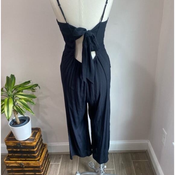 Abercrombie & Fitch Black Tie Back Jumpsuit Size Large - Picture 2 of 14